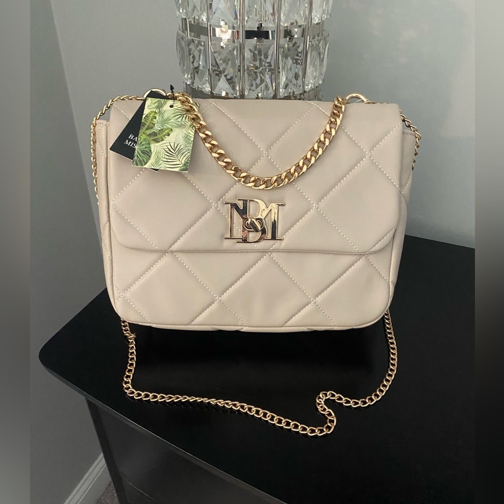 Badgley Mischka Cream Quilted Shoulder Bag with Gold Chain Strap